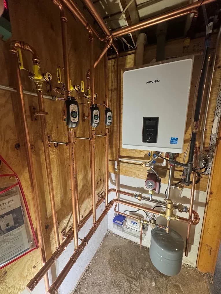 Yellow Dog technician providing Water Heaters service
